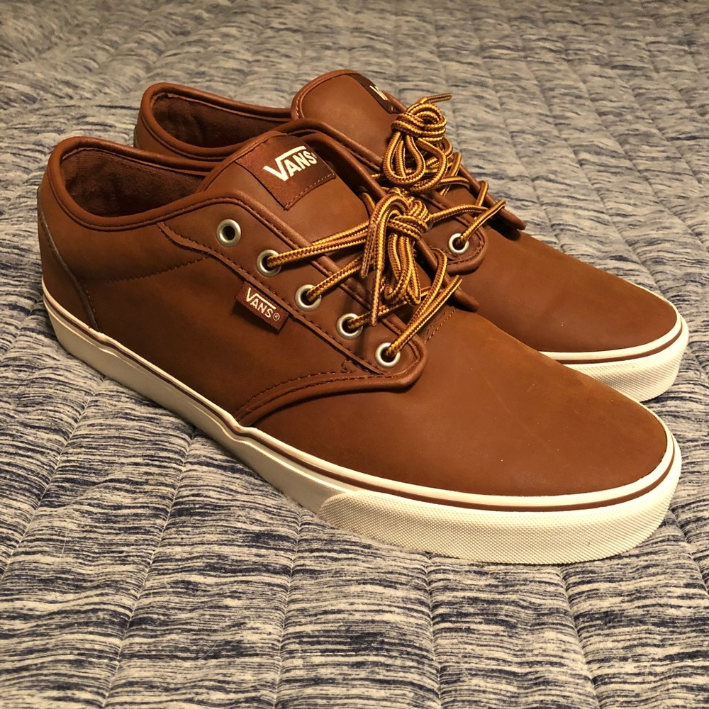 Vans nwot brown leather size 12